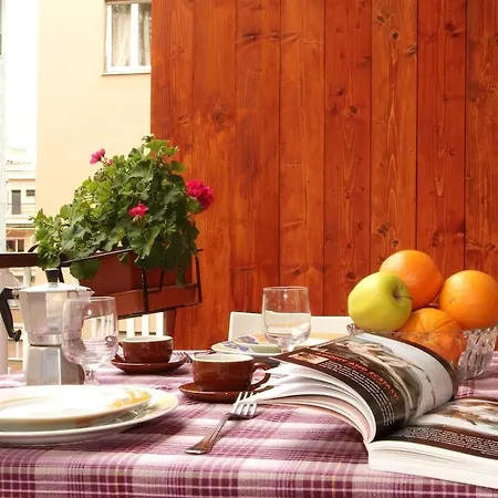 800m Sanpietro Station, Vatican, Centro Apartment *
